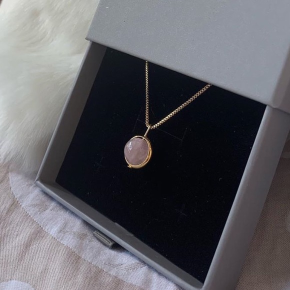 Gold dipped rose quartz pendant - Picture 2 of 3